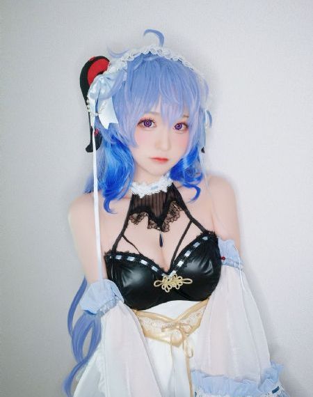 亚洲精品久久久日韩美女图片